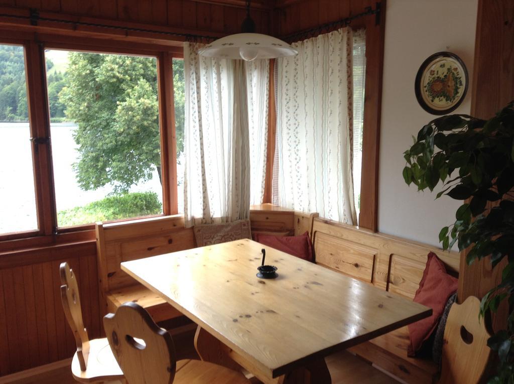 Appartements Direkt Am See Grundlsee Quarto foto